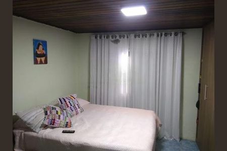 Casa à venda com 4 quartos, 244m² em Quitaúna, Osasco