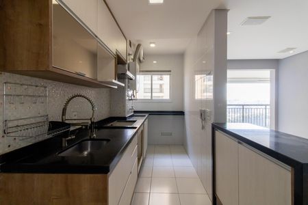 Cozinha de apartamento para alugar com 2 quartos, 68m² em Jardim Flor da Montanha, Guarulhos