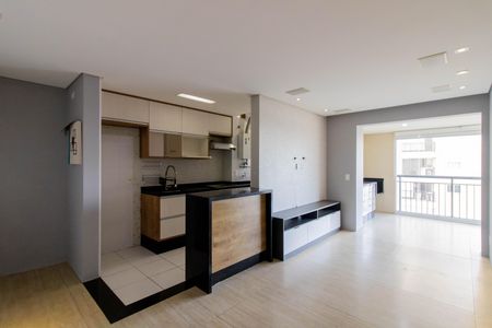 Sala de apartamento para alugar com 2 quartos, 68m² em Jardim Flor da Montanha, Guarulhos