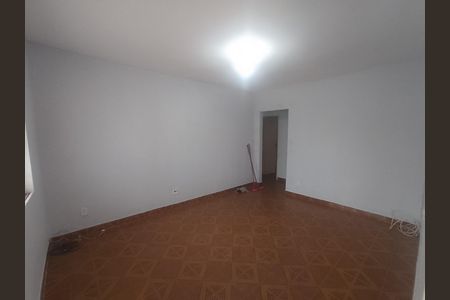 Casa à venda com 198m², 5 quartos e 3 vagas
