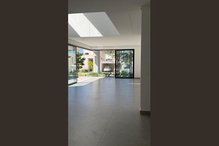 Sala de casa de condomínio à venda com 4 quartos, 470m² em Alphaville, Santana de Parnaíba