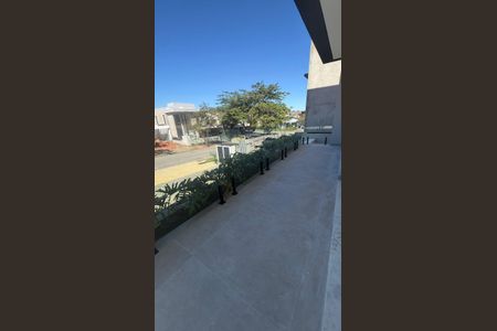 Varanda de casa de condomínio à venda com 4 quartos, 470m² em Alphaville, Santana de Parnaíba