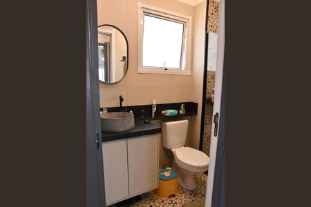 Apartamento à venda com 72m², 2 quartos e 1 vaga Apartamento à venda com 72m², 2 quartos e 1 vagaBanheiro Social