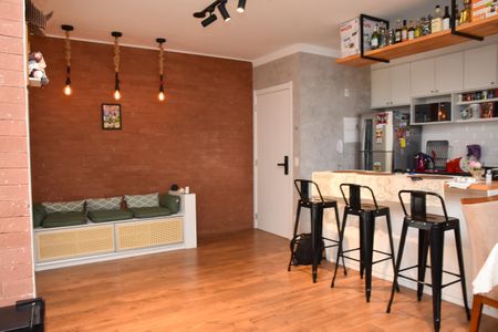Sala de apartamento à venda com 2 quartos, 72m² em Cidade Luíza, Jundiaí