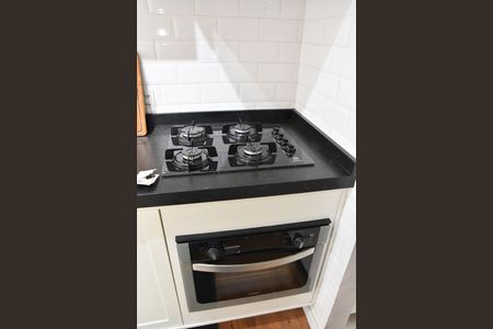 Apartamento à venda com 72m², 2 quartos e 1 vaga Apartamento à venda com 72m², 2 quartos e 1 vagaCozinha cooktop e forno