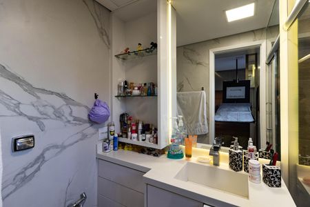 Apartamento à venda com 75m², 2 quartos e 2 vagas Apartamento à venda com 75m², 2 quartos e 2 vagasBanheiro da Suíte