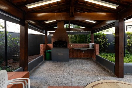 Apartamento à venda com 75m², 2 quartos e 2 vagas Apartamento à venda com 75m², 2 quartos e 2 vagasChurrasqueira