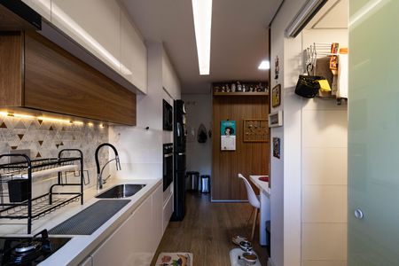 Apartamento à venda com 75m², 2 quartos e 2 vagas Apartamento à venda com 75m², 2 quartos e 2 vagasCozinha
