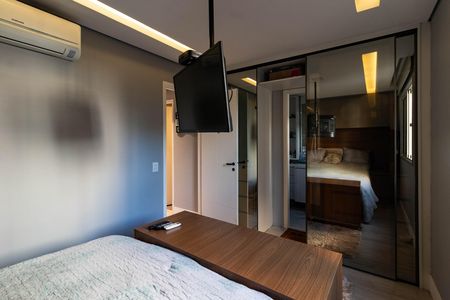 Apartamento à venda com 75m², 2 quartos e 2 vagas Apartamento à venda com 75m², 2 quartos e 2 vagasSuíte