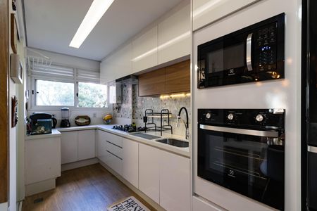 Apartamento à venda com 75m², 2 quartos e 2 vagas Apartamento à venda com 75m², 2 quartos e 2 vagasCozinha