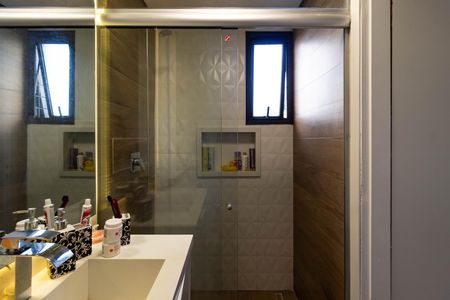 Apartamento à venda com 75m², 2 quartos e 2 vagas Apartamento à venda com 75m², 2 quartos e 2 vagasBanheiro da Suíte