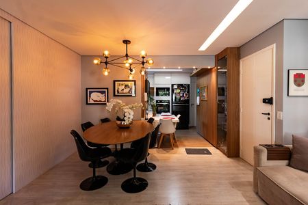 Apartamento à venda com 75m², 2 quartos e 2 vagas Apartamento à venda com 75m², 2 quartos e 2 vagasSala