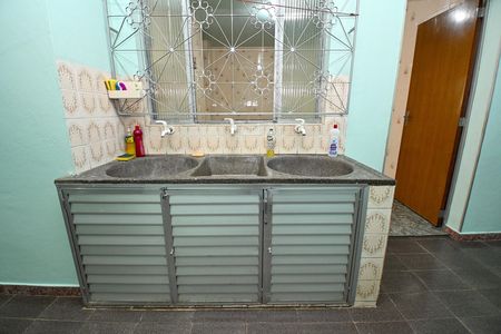 Casa para alugar com 402m², 4 quartos e 3 vagas Casa para alugar com 402m², 4 quartos e 3 vagasÁrea de Serviço