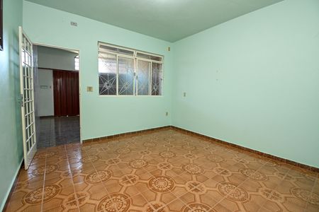 Sala de casa para alugar com 4 quartos, 402m² em Vila Cristina, Contagem