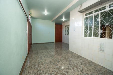 Garagem de casa para alugar com 4 quartos, 402m² em Vila Cristina, Contagem