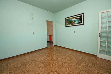 Sala de casa para alugar com 4 quartos, 402m² em Vila Cristina, Contagem