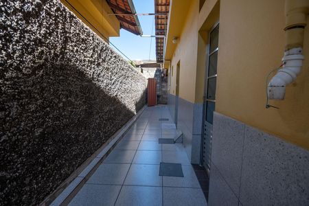 Varanda de casa para alugar com 4 quartos, 402m² em Vila Cristina, Contagem