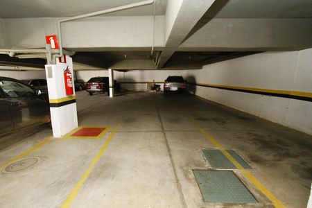 Garagem de apartamento à venda com 2 quartos, 116m² em Estrela Dalva, Belo Horizonte