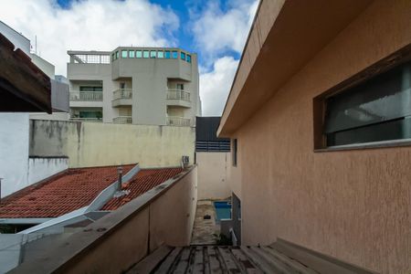 Casa para alugar com 300m², 3 quartos e 2 vagas Casa para alugar com 300m², 3 quartos e 2 vagasVista da Suíte 2