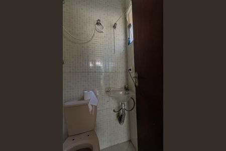 Casa para alugar com 300m², 3 quartos e 2 vagas Casa para alugar com 300m², 3 quartos e 2 vagasBanheiro de serviço