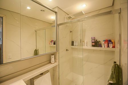 Banheiro de apartamento para alugar com 2 quartos, 50m² em Vila Mussolini, São Bernardo do Campo