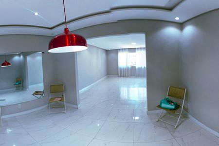 Casa para alugar com 3 quartos, 82m² em Jardim Santa Terezinha, Taboão da Serra