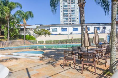 Apartamento para alugar com 250m², 3 quartos e 4 vagas Apartamento para alugar com 250m², 3 quartos e 4 vagasÁrea comum - Piscina
