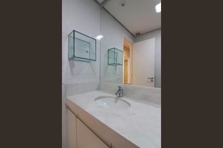 Apartamento para alugar com 250m², 3 quartos e 4 vagasBanheiro Social