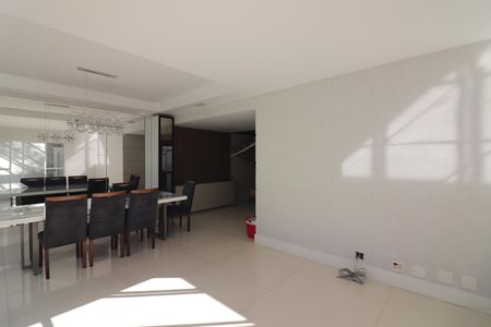 Sala  de apartamento para alugar com 3 quartos, 250m² em Demarchi, São Bernardo do Campo