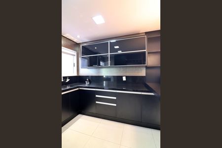 Apartamento para alugar com 250m², 3 quartos e 4 vagasCozinha 