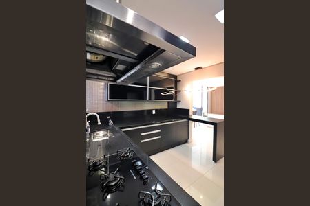 Apartamento para alugar com 250m², 3 quartos e 4 vagasCozinha 