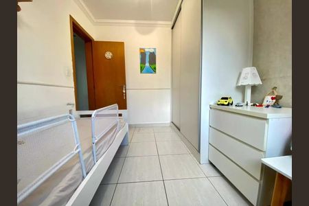 Apartamento para alugar com 73m², 3 quartos e 4 vagasQuarto