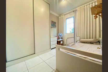 Quarto de apartamento para alugar com 3 quartos, 73m² em Itamarati, Belo Horizonte