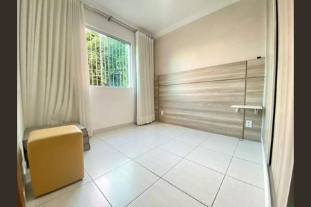 Quarto de apartamento para alugar com 3 quartos, 73m² em Itamarati, Belo Horizonte
