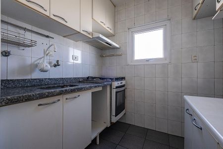 Sala/Cozinha de apartamento para alugar com 1 quarto, 40m² em Cerqueira César, São Paulo