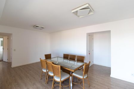 Apartamento para alugar com 108m², 3 quartos e 2 vagas Apartamento para alugar com 108m², 3 quartos e 2 vagasSalas