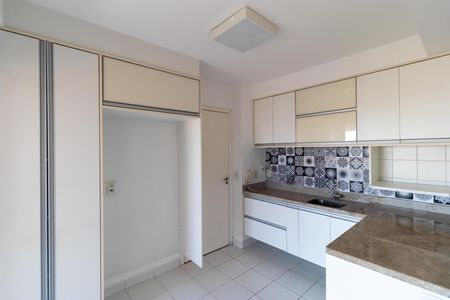 Apartamento para alugar com 108m², 3 quartos e 2 vagas Apartamento para alugar com 108m², 3 quartos e 2 vagasCozinha