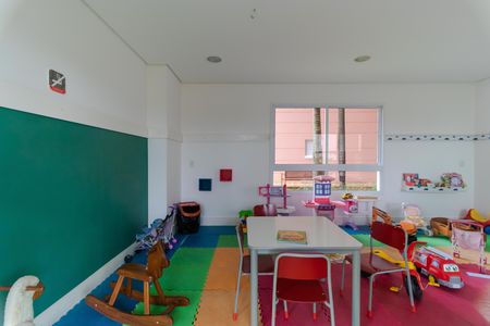 Apartamento para alugar com 108m², 3 quartos e 2 vagas Apartamento para alugar com 108m², 3 quartos e 2 vagasÁrea comum - Brinquedoteca