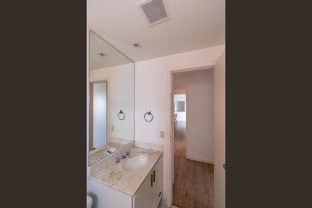 Apartamento para alugar com 108m², 3 quartos e 2 vagas Apartamento para alugar com 108m², 3 quartos e 2 vagasBanheiro da Suíte 02
