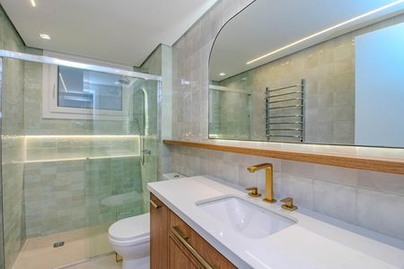 Banheiro de apartamento para alugar com 2 quartos, 78m² em Independência, Porto Alegre