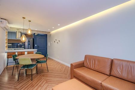 Sala de apartamento à venda com 2 quartos, 78m² em Independência, Porto Alegre