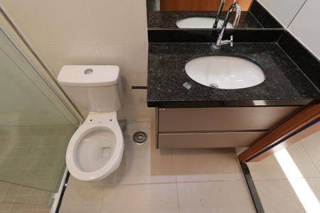 Apartamento para alugar com 82m², 2 quartos e 2 vagas Apartamento para alugar com 82m², 2 quartos e 2 vagasBanheiro social