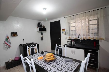 Edícula - Cozinha de casa à venda com 4 quartos, 150m² em Jardim Paraventi, Guarulhos