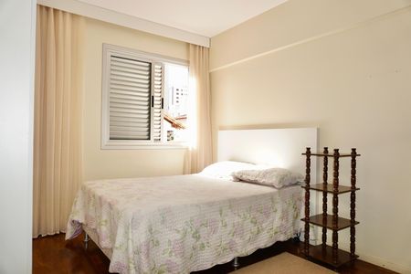 Apartamento para alugar com 85m², 2 quartos e 2 vagas Apartamento para alugar com 85m², 2 quartos e 2 vagasQuarto 2