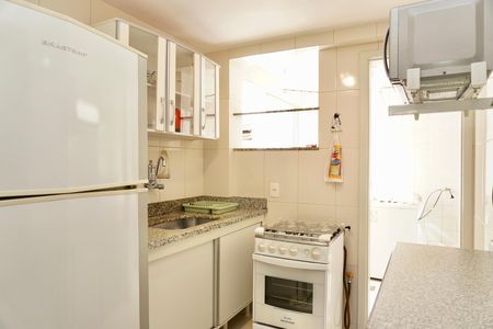 Apartamento para alugar com 85m², 2 quartos e 2 vagas Apartamento para alugar com 85m², 2 quartos e 2 vagasCozinha