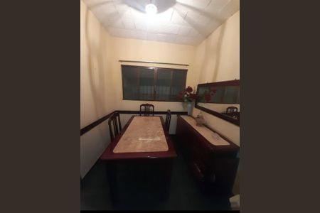 Casa à venda com 2 quartos, 250m² em Braúnas, Belo Horizonte