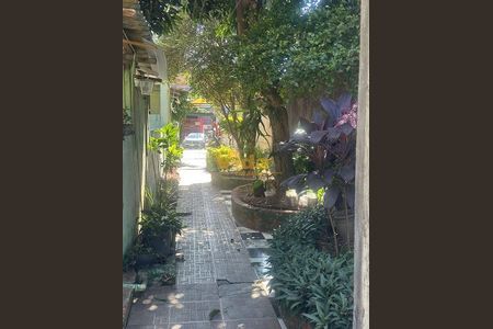 Casa à venda com 6 quartos, 318m² em Km 18, Osasco