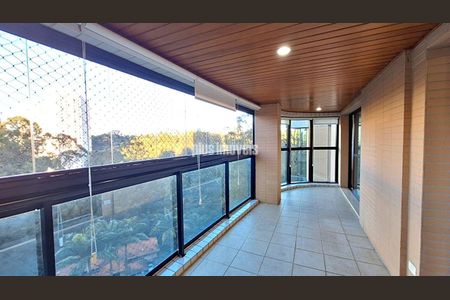 Apartamento para alugar com 3 quartos, 161m² em Jardim Morumbi, São Paulo