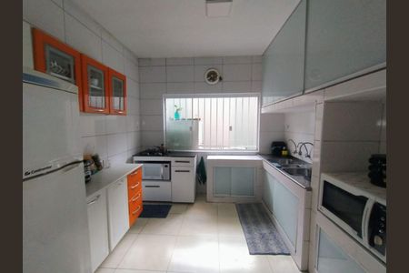 Casa à venda com 5 quartos, 185m² em Vila Bancaria Munhoz, São Paulo