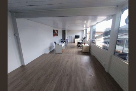 Casa à venda com 5 quartos, 185m² em Vila Bancaria Munhoz, São Paulo